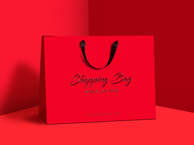 Free red shopping bag mockup