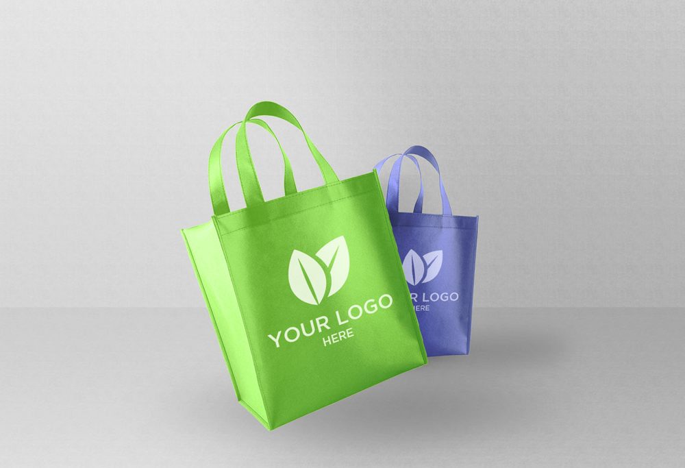 Free light shopping bag mockup