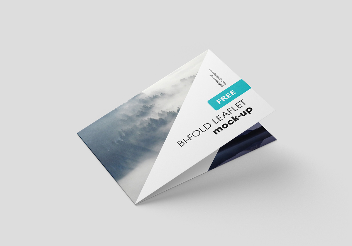 Free horizontal brochure mockup template