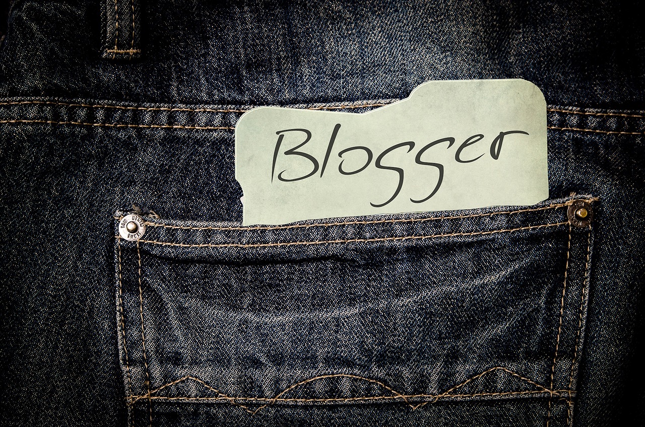 A blogger badge in the poket