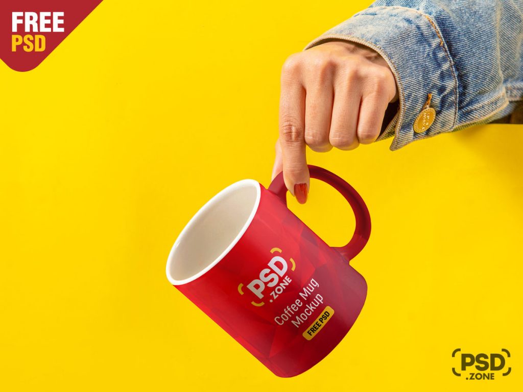 hand holding coffee mug mockup 40 Mockups de Caneca e Copo de Papel Grátis