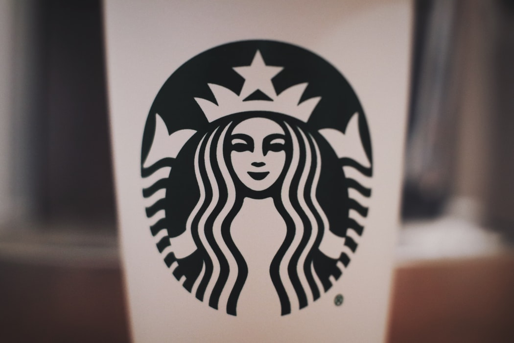 A starbucks logo