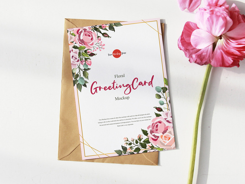 Free Greeting card mockup with flowers